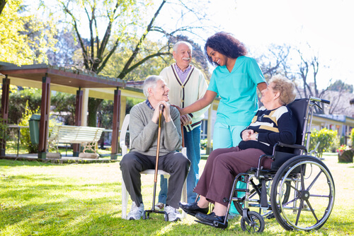 Learn-the-differene-between-a-care-home-and-a-nursing-home